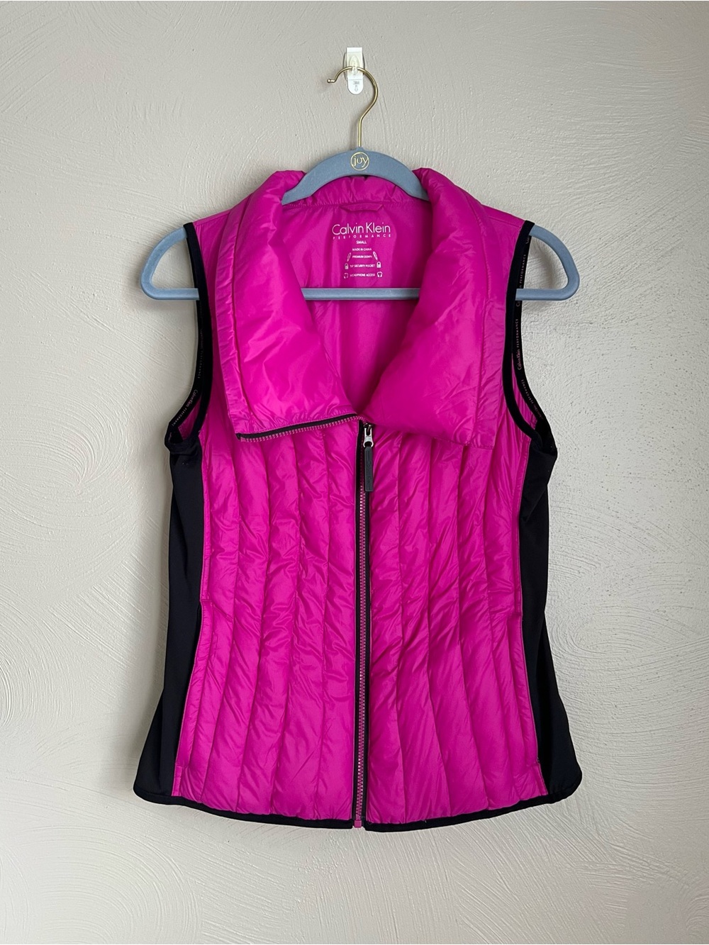 Calvin Klein Performance Magenta & Black Puffer Vest